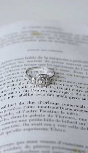 Bague 58 Bague Art Déco carrée Or blanc Platine Diamants 58 Facettes