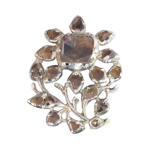 Broche 1760 Rococo Diamond Pin, un héritage précieux 58 Facettes 24002-0135