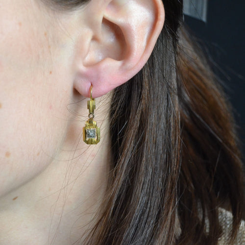 Boucles d'oreilles Boucles d'oreilles pendantes géométriques 2 ors et diamants 58 Facettes 19-187