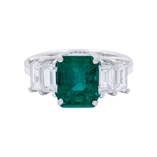Bague 55 Bague émeraude or blanc, diamants. 58 Facettes 32365