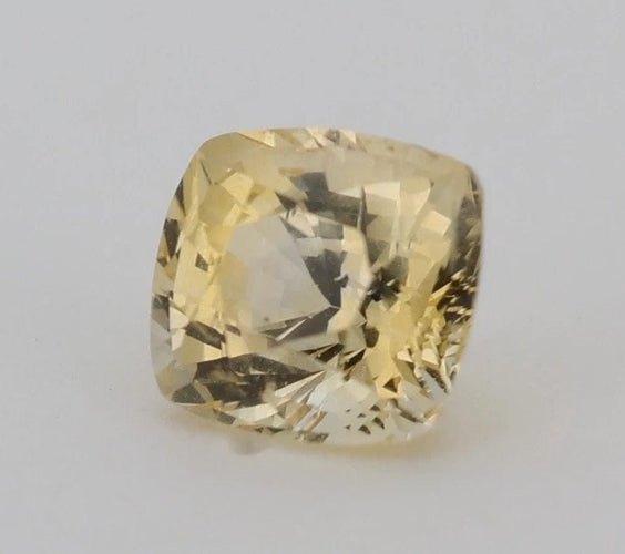 Gemstone Saphir jaune non chauffé non traité 1.12cts certificat CGL 58 Facettes 156