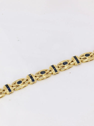 Bracelet Bracelet en or et saphirs ovales et calibrés 58 Facettes J224