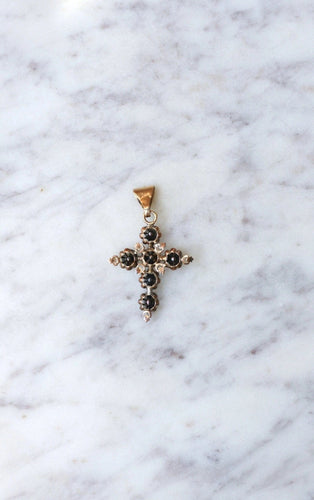 Pendentif Croix ancienne en or rose et diamants 58 Facettes
