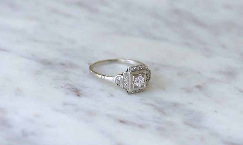 Bague Bague Art Déco Platine et Diamants 58 Facettes