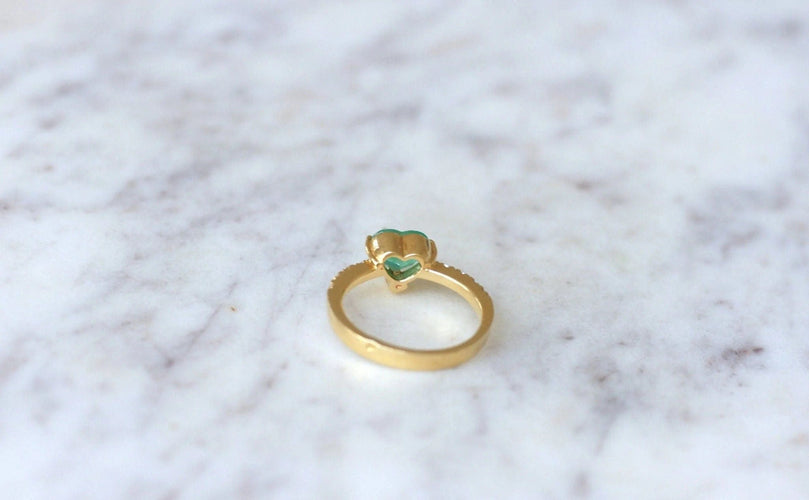 Bague Bague coeur émeraude Colombienne & diamants 58 Facettes
