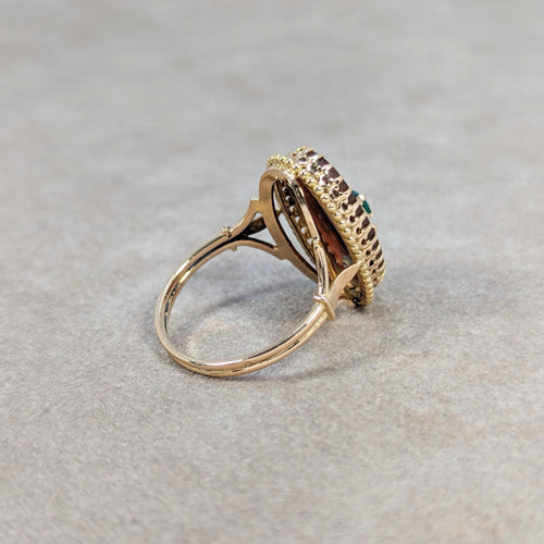 Bague Bague en or jaune et calcédoine 58 Facettes 19780