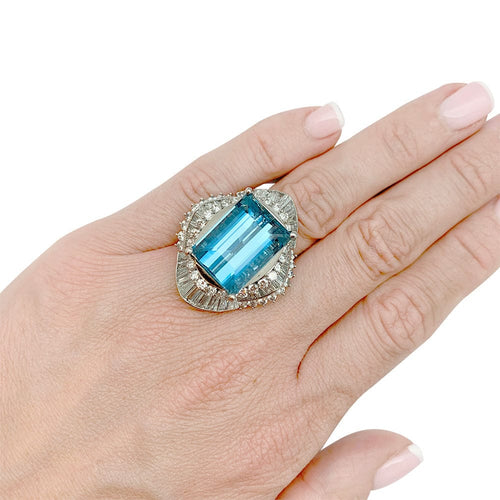 Bague 52 Bague cocktail aigue-marine et diamants. 58 Facettes 31425