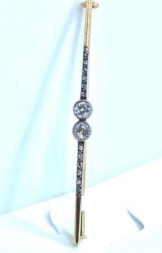 Broche Épingle à lingot en or jaune, vers 1900 58 Facettes