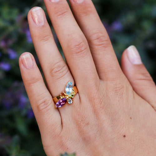 Bague Bague en or jaune motif floral 58 Facettes 20503