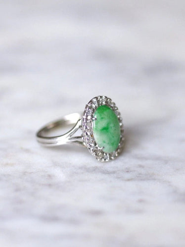 Bague Bague de fiançailles jade entourage diamants sur or blanc 58 Facettes