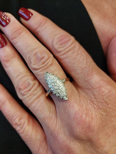 Bague 59 BAGUE MARQUISE DIAMANTS 58 Facettes 070371