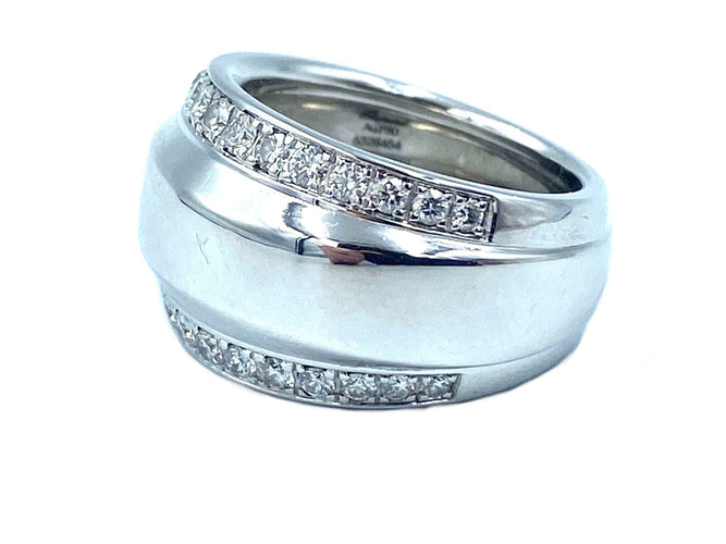 Bague 53 CHOPARD. Collection La Strada, bague or blanc et diamants 58 Facettes