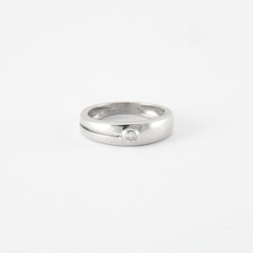 Bague 48 Bague en Or blanc & diamants 58 Facettes