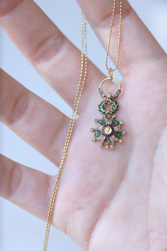 Pendentif Médaille Légion d'honneur or et diamants 58 Facettes