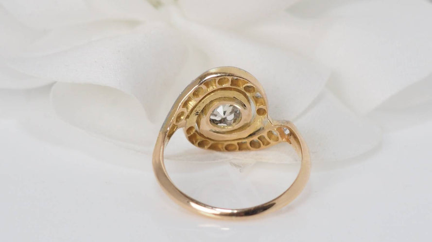 Bague Bague tourbillon en or bicolore et diamants 58 Facettes 31338