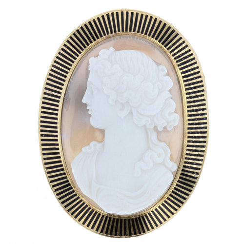 Broche Broche ancienne camée sur cornaline et émail 58 Facettes 21-837