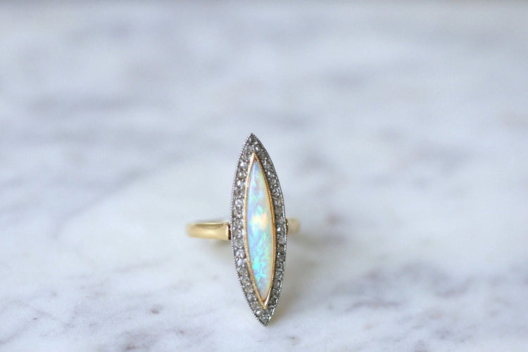 Bague Bague Marquise opale entourage diamants 58 Facettes