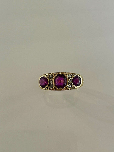 Bague 52.5 Bague Jarretière Or Et Rubis 58 Facettes 797968