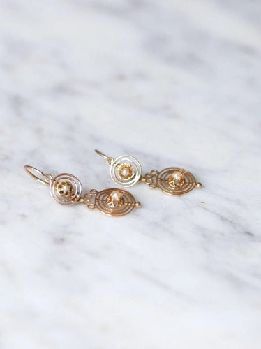 Boucles d'oreilles dormeuses anciennes spirales 58 Facettes