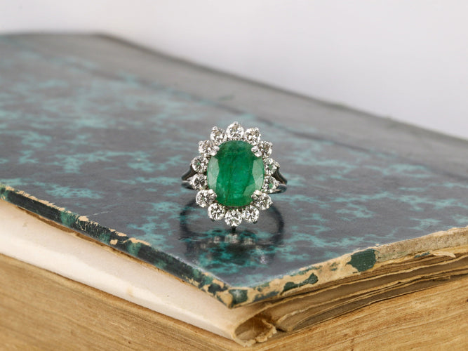 Bague Bague marguerite émeraude et diamants 58 Facettes 617