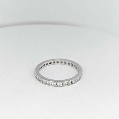 Bague Alliance en or blanc et diamants 58 Facettes 19795