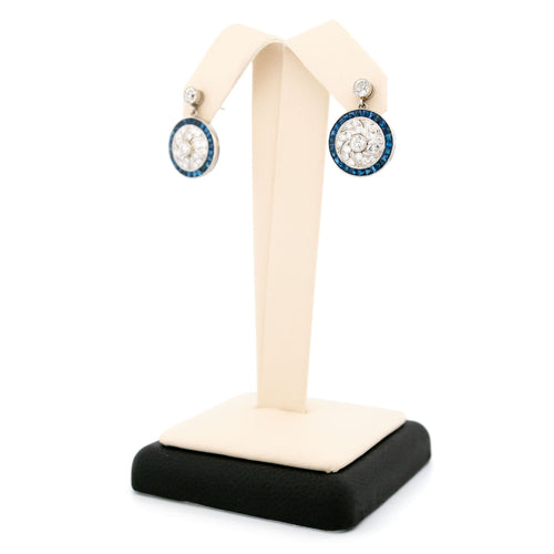 Boucles d'oreilles Boucles d'oreilles pendantes Platine Diamants et Saphirs 58 Facettes CB8B2E4D08C644A5846B8F116F4EB2F4