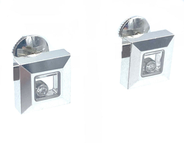 Boucles d'oreilles CHOPARD. Puces d’oreilles Happy diamonds or blanc et diamants 58 Facettes