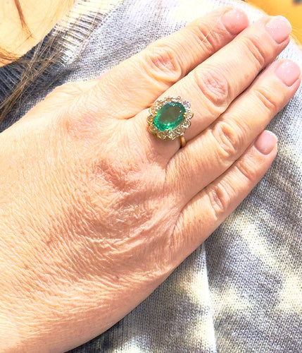 Bague 57 Bague Pompadour émeraude naturelle et diamants 58 Facettes