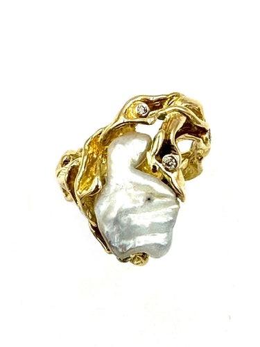 Bague GILBERT ALBERT. Bague or jaune, perle et diamants 58 Facettes