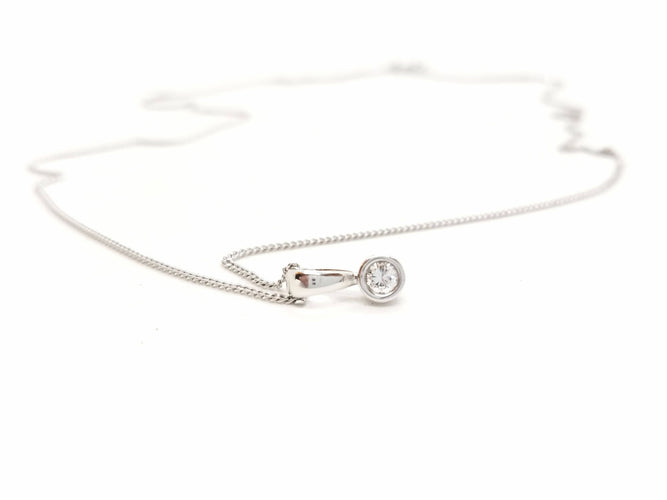 Collier Collier Chaîne + pendentif Or blanc Diamant 58 Facettes 06594CD