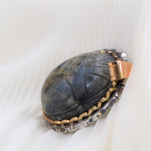 Pendentif Pendentif or argent scarabée labradorite 58 Facettes 22-605