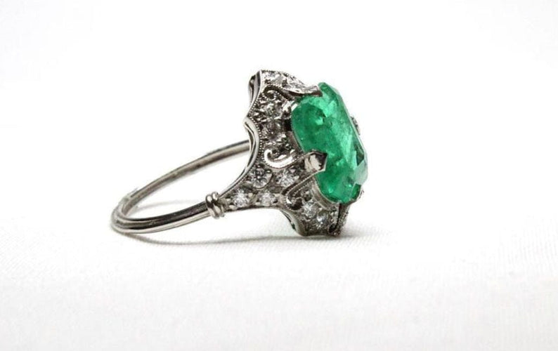 Bague 53.5 Bague style Art Déco Platine Diamants et Emeraude 58 Facettes