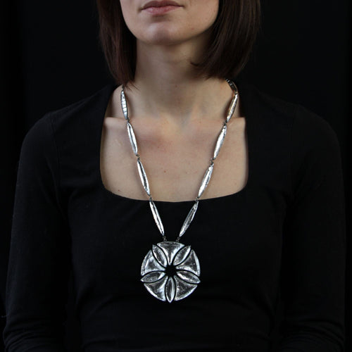 Collier Collier vintage signé Jacques Gautier 58 Facettes 23-266