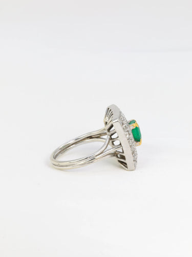 Bague Bague émeraude et diamants 58 Facettes 391.10