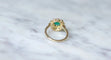 Bague 52 Bague marguerite Or jaune Emeraude et Diamants 58 Facettes