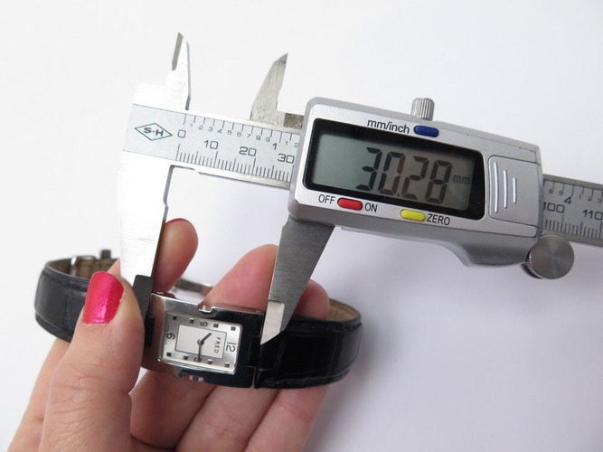 Montre montre FRED r12 100 quartz 30 mm en acier palladie & cuir croco 58 Facettes 241316