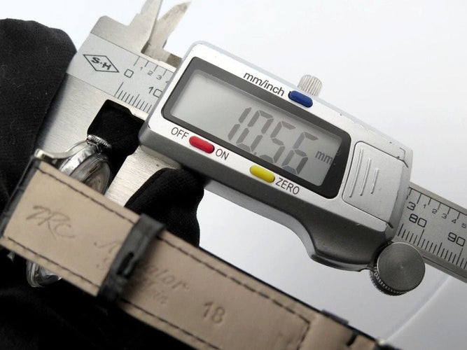 Montre vintage montre JAEGER-LECOULTRE jumbo 37 mm mecanique acier palaider 58 Facettes 250829