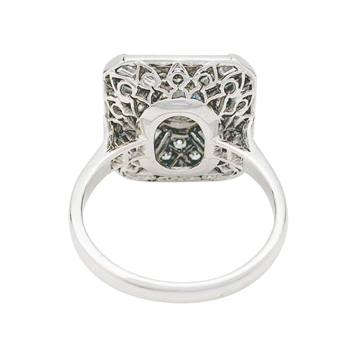 Bague 55 Bague en or blanc et diamants. 58 Facettes 31153