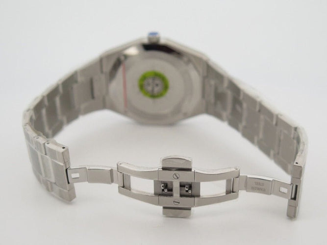 Montre montre CONCORD mariner quartz 41 mm en acier diamants 58 Facettes 257592