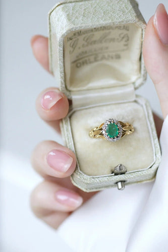 Bague Bague marguerite style Victorien émeraude diamants 58 Facettes