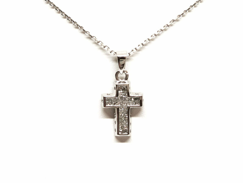 Collier Collier Croix Or blanc Diamant 58 Facettes 1696406CN