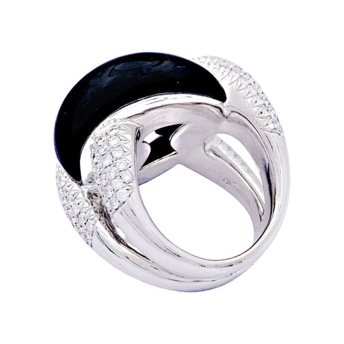 Bague 53 Bague Victoria Casal, or blanc, onyx et diamants. 58 Facettes 33445