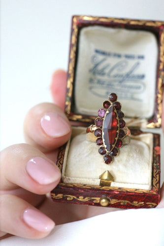 Bague Grande bague marquise grenats 58 Facettes