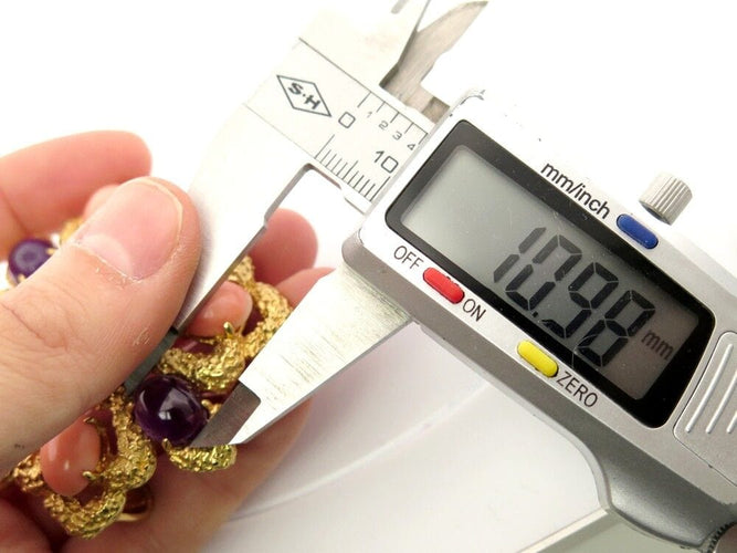 Broche broche pendentif VAN CLEEF & ARPELS delphes 1975 or cabochons corail & amethyste 58 Facettes 257359