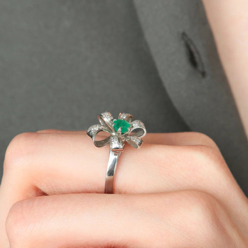 Bague Or blanc / Diamants BAGUE  « NOEUD » DIAMANTS & EMERAUDE 58 Facettes BO/0300812