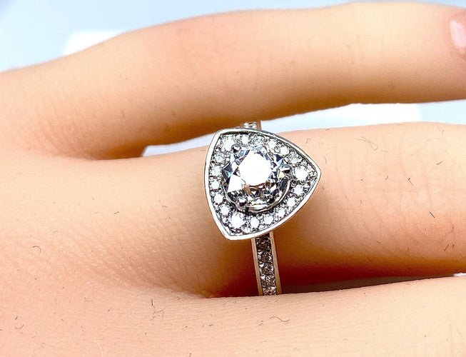 Bague 51 Bague Triangle diamant 1,10 carat 58 Facettes AB258