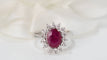 Bague 54 Bague marguerite en Or blanc, rubis et diamants 58 Facettes 32239