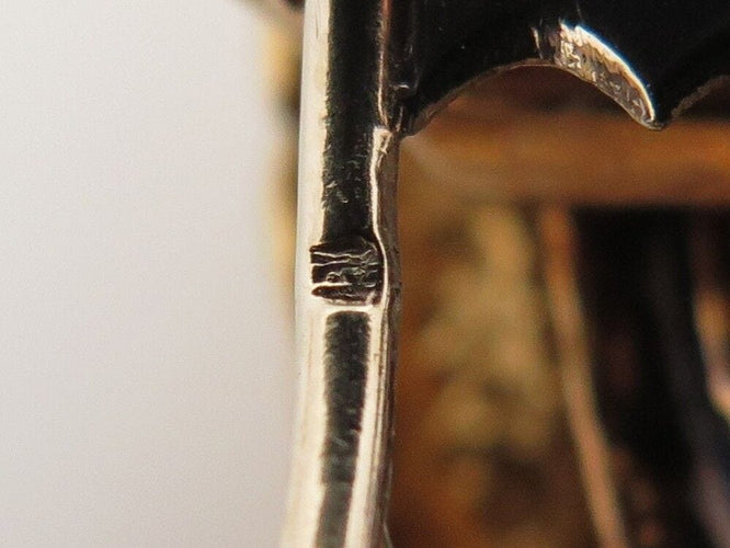 Broche broche VAN CLEEF & ARPELS pendentif croix cabochon lapis lazuli diamants 58 Facettes 257360