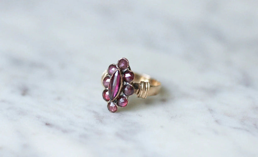 Bague 55 Bague marquise grenats de Perpignan 58 Facettes