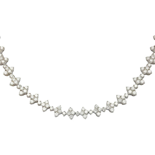 Collier Collier fleurettes en or blanc et diamants. 58 Facettes 31829